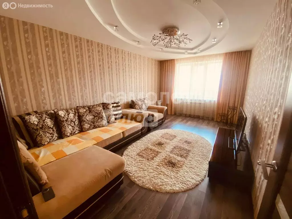 3-комнатная квартира: Смоленск, улица Николаева, 6 (100 м) - Фото 1
