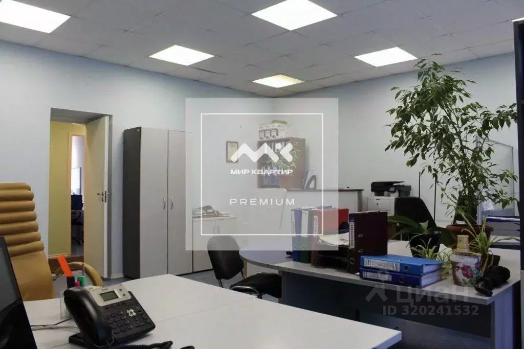 Помещение свободного назначения в Санкт-Петербург ул. ... - Фото 0