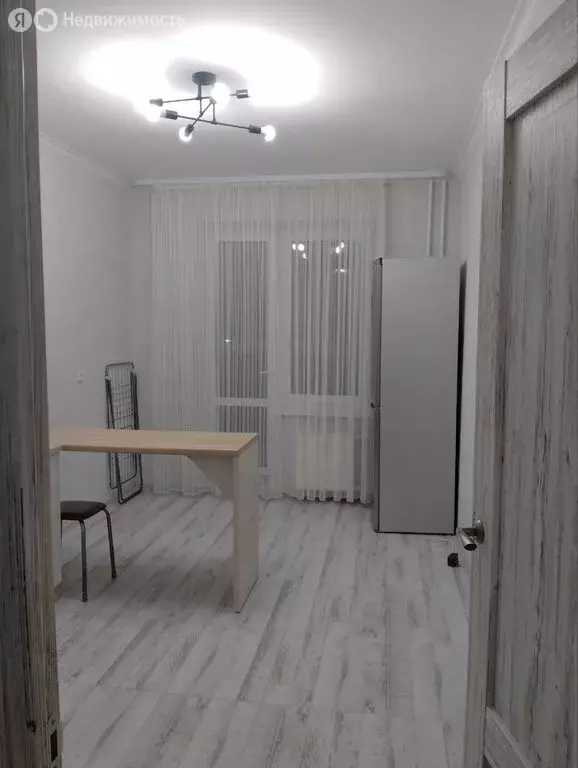 1-комнатная квартира: Тюмень, Ставропольская улица, 97к4 (37.8 м) - Фото 1