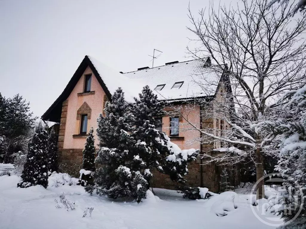 Дом в Ленинградская область, Всеволожский район, Бугровское городское ... - Фото 1
