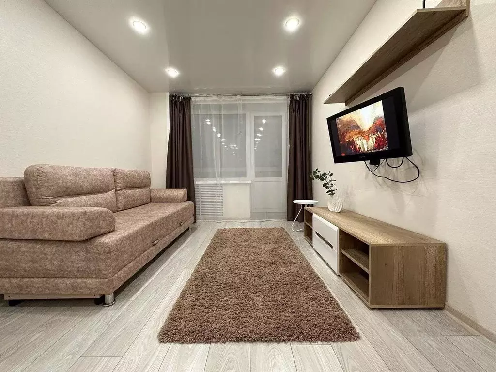 1-к кв. Кировская область, Киров Производственная ул., 11 (36.0 м) - Фото 1