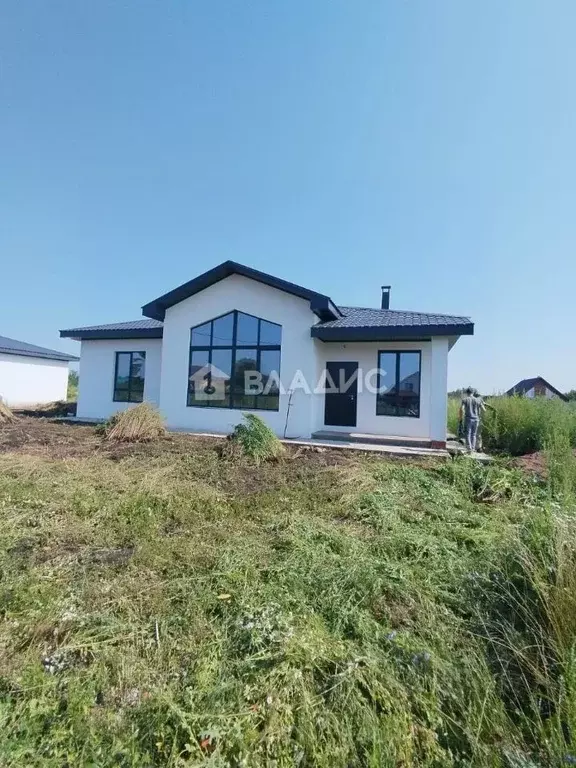 Дом в Башкортостан, Стерлитамакский район, Отрадовский сельсовет, д. ... - Фото 1