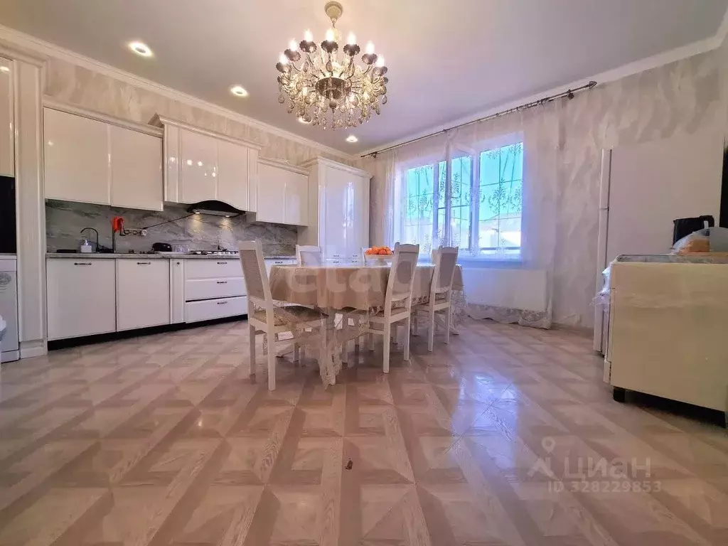 Дом в Адыгея, Майкоп городской округ, пос. Западный ул. Майская (341 ... - Фото 1