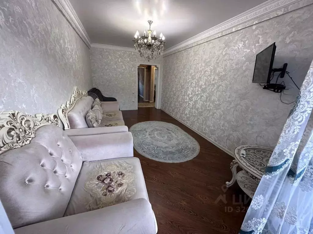 2-к кв. Дагестан, Каспийск просп. Акулиничева, 13 (65.0 м) - Фото 1
