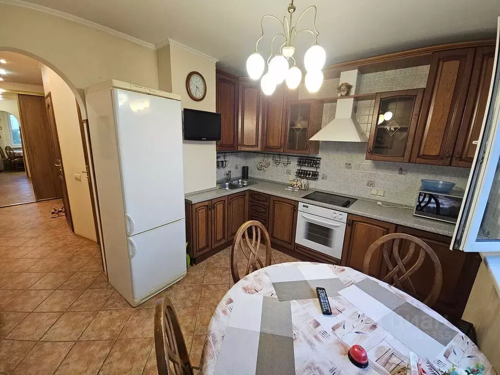 3-к кв. Москва Волжский бул., 25К1 (75.5 м) - Фото 1