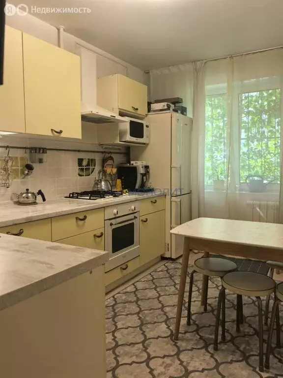 3-комнатная квартира: Нижний Новгород, улица 40 лет Победы, 9 (64.5 м) - Фото 1