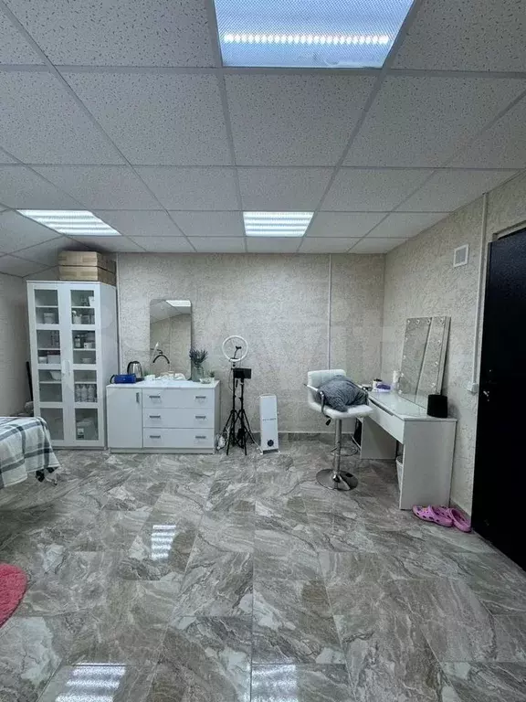 Офисы с арендатором 167 м Доход 93тр Собственник - Фото 1