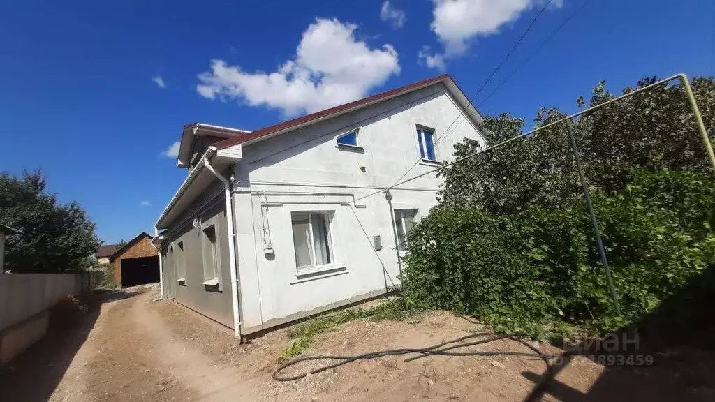 Дом в Крым, Симферопольский район, Добровское с/пос, с. Заречное ул. ... - Фото 1