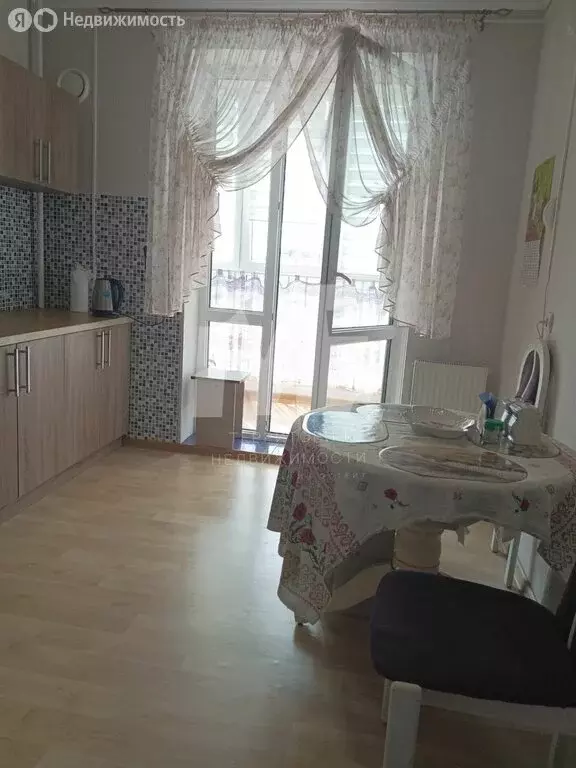 Квартира-студия: Калининград, улица Свердлова, 28 (38 м) - Фото 0
