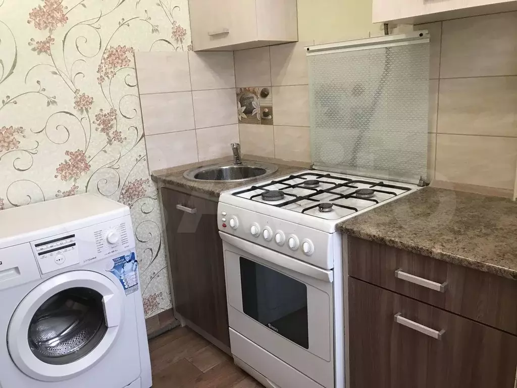 1-к. квартира, 30 м, 3/5 эт. - Фото 0