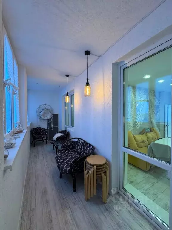 2-к кв. Нижегородская область, Нижний Новгород ул. Радио, 10 (65.1 м) - Фото 2