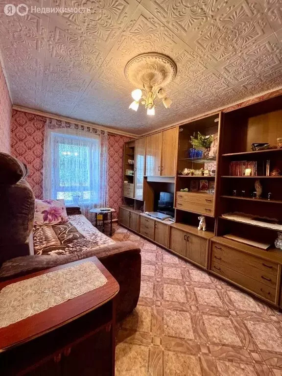 4-комнатная квартира: Оренбург, улица Максима Горького, 13 (72.2 м) - Фото 1