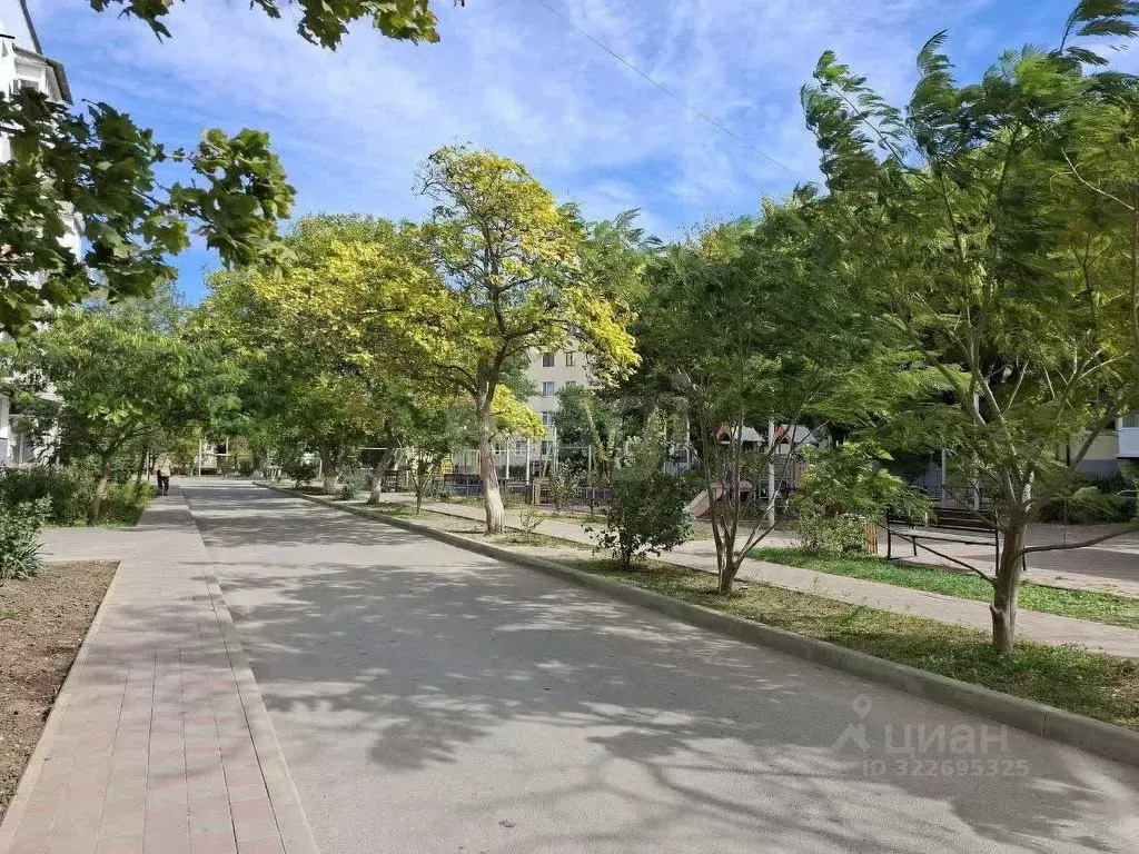 2-к кв. Крым, Красногвардейский район, Октябрьское пгт ул. Кондрашина ... - Фото 1