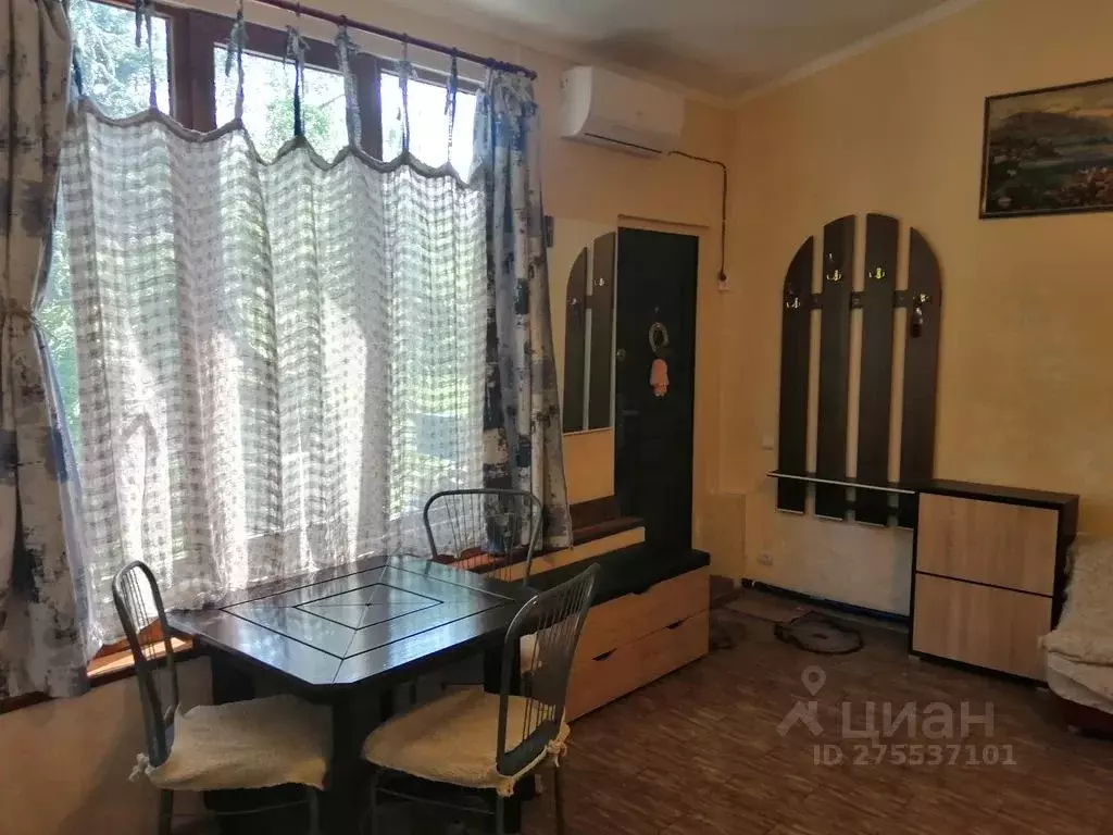 1-к кв. Крым, Ялта ул. Кирова, 34 (50.0 м) - Фото 2