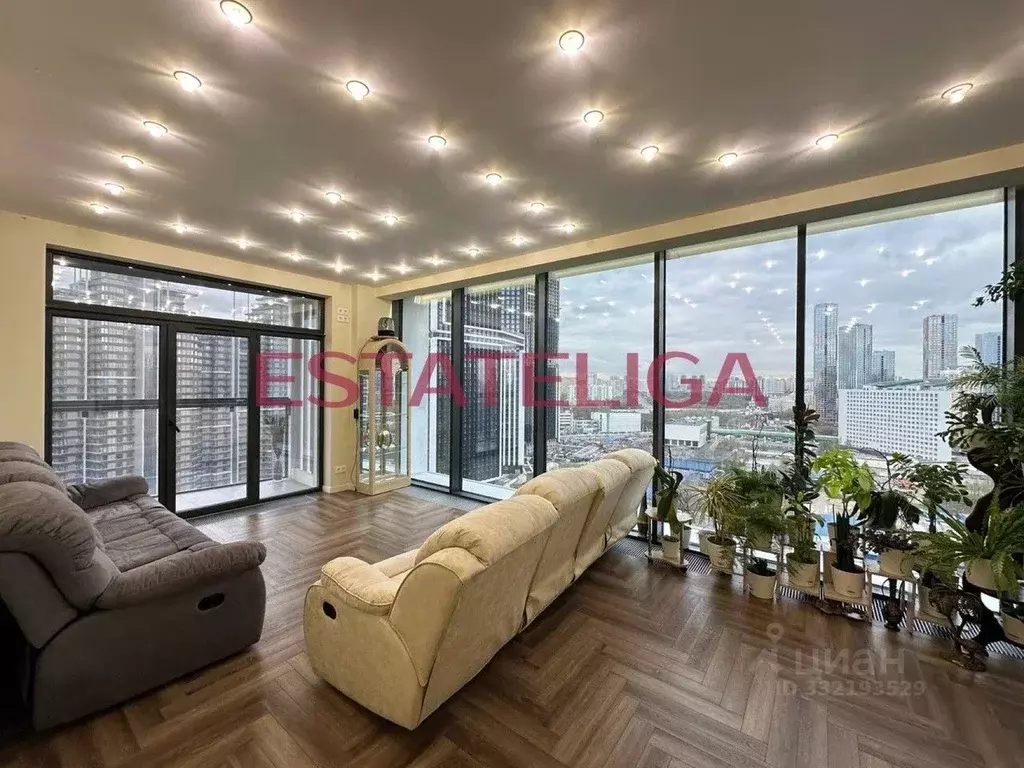 3-к кв. Москва ул. Янковского, 1к3 (114.5 м) - Фото 1