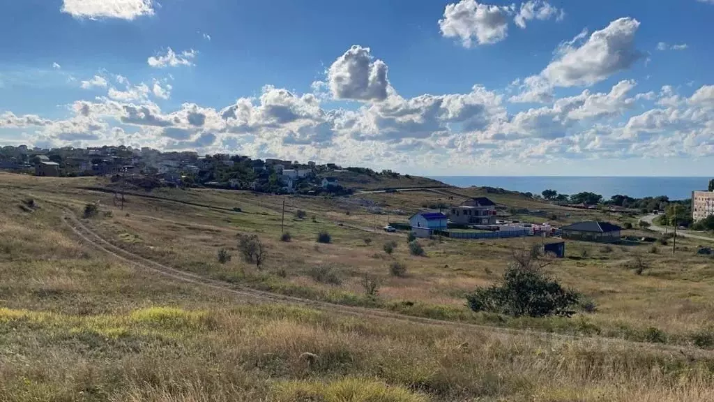 Участок в Крым, Щелкино Ленинский район, 4-й мкр,  (10.0 сот.) - Фото 1