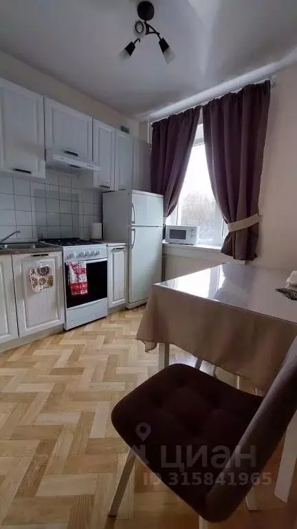 1-к кв. Карелия, Петрозаводск ул. Свердлова, 3 (20.0 м) - Фото 0