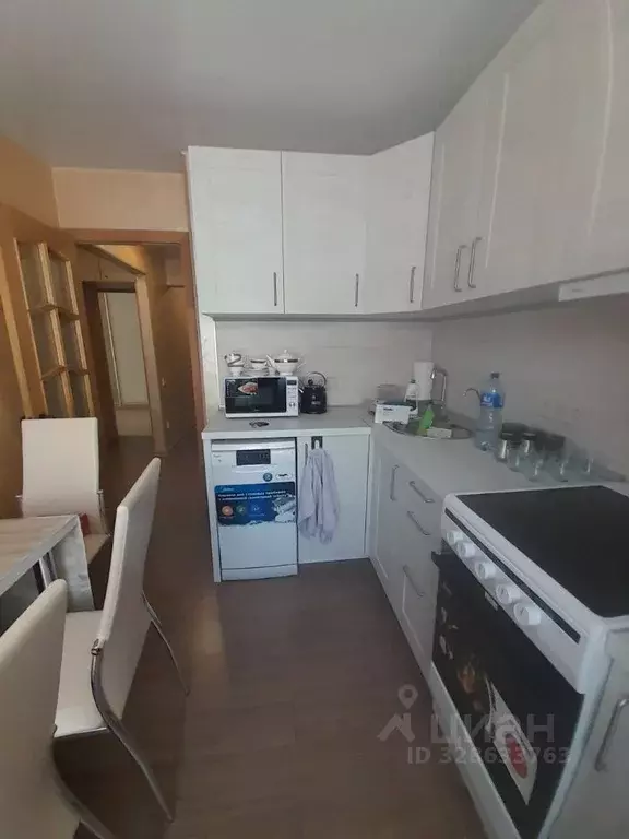 3-к кв. Приморский край, Владивосток Семеновская ул., 25 (62.0 м) - Фото 2