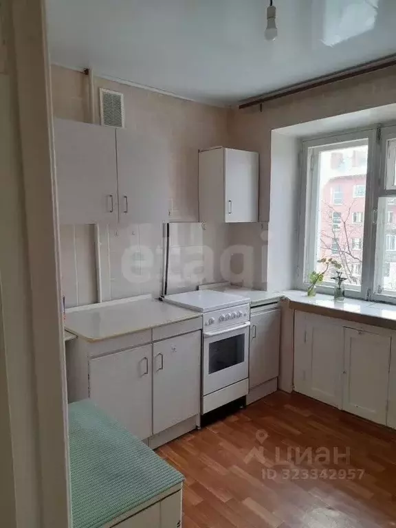 1-к кв. Омская область, Омск просп. Космический, 1 (30.2 м) - Фото 1