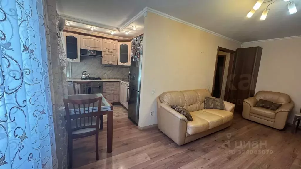 2-к кв. Челябинская область, Челябинск просп. Ленина, 74б (40.5 м) - Фото 1