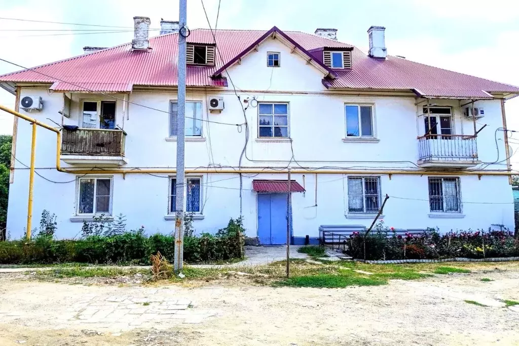 2-к кв. Краснодарский край, Абинский район, Ахтырское городское ... - Фото 0