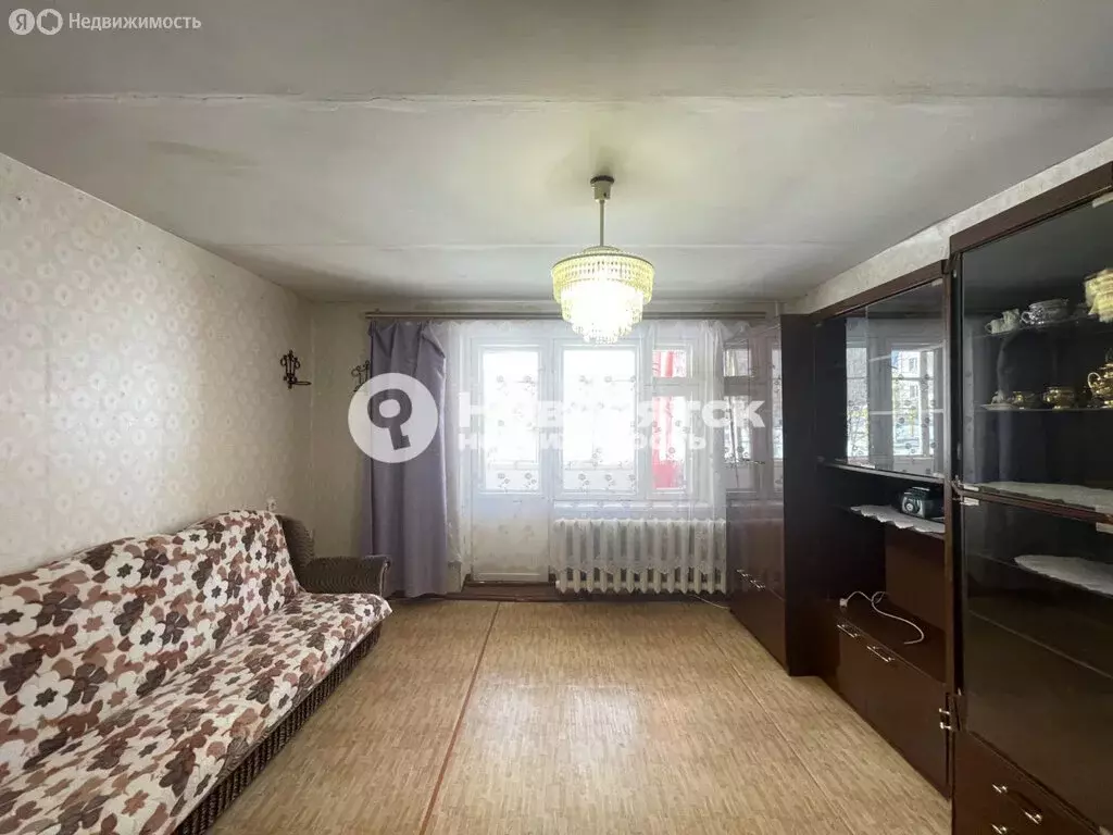 3-комнатная квартира: деревня Шутовщина, Октябрьская улица, 8А (60.3 ... - Фото 1