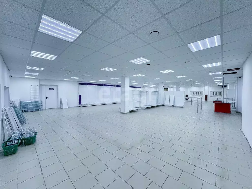 Торговая площадь в Мордовия, Саранск ул. Ульянова, 22Ас1 (500 м) - Фото 1