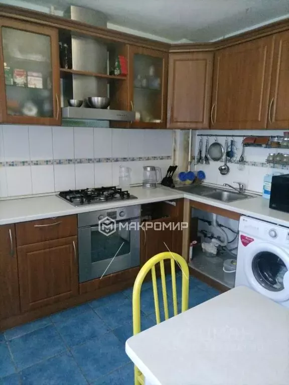 3-к кв. Пермский край, Губаха ул. Островского, 8 (80.0 м) - Фото 0