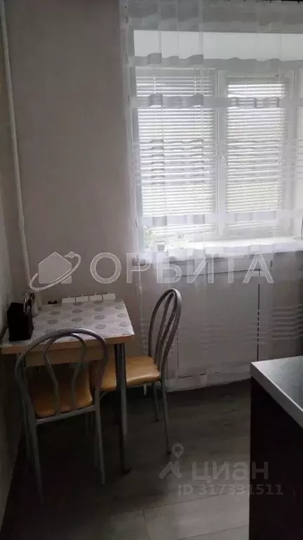 2-к кв. Тюменская область, Тюмень Курская ул., 2 (48.0 м) - Фото 0