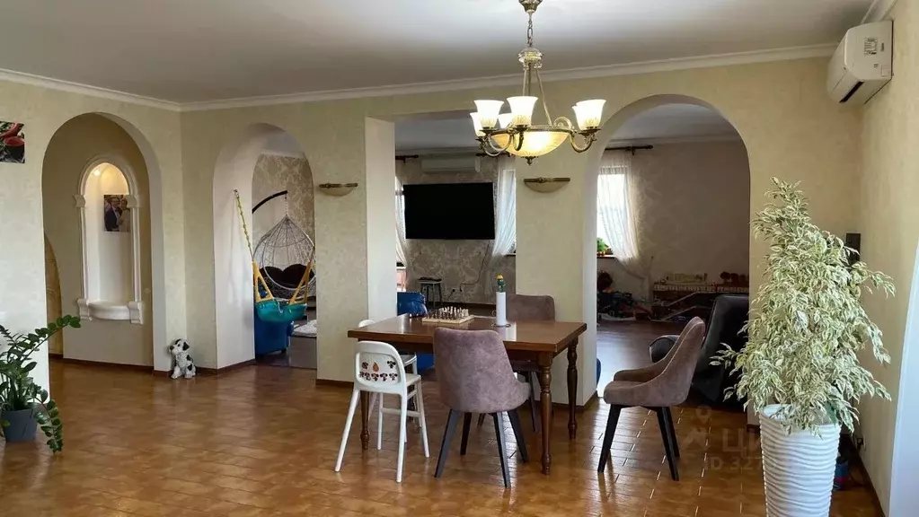 4-к кв. Самарская область, Тольятти ул. Автостроителей, 84А (241.2 м) - Фото 2