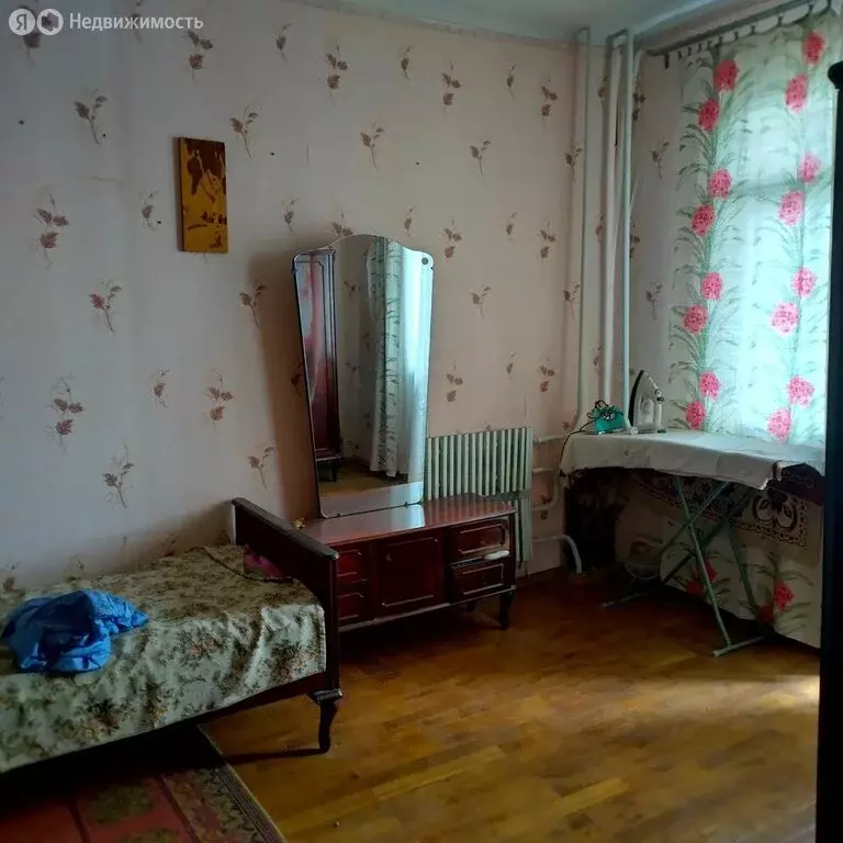 3-комнатная квартира: Белгород, Первомайская улица, 11 (60 м) - Фото 0