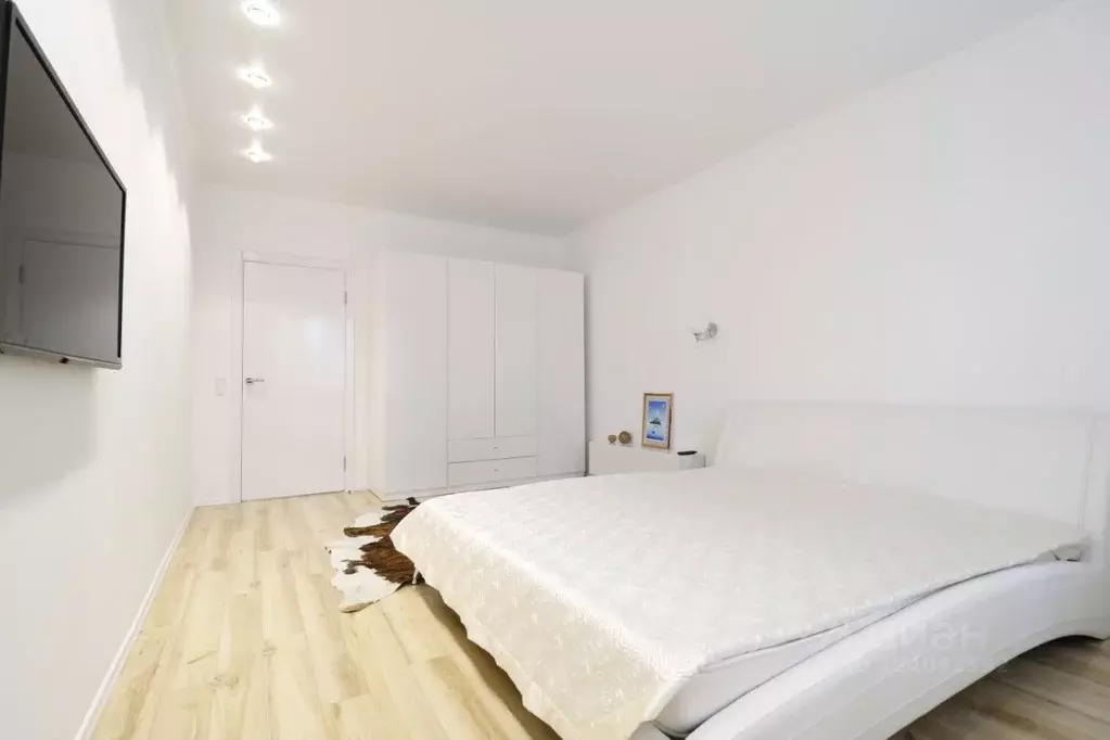 2-к кв. Татарстан, Казань Ягодинская ул., 25 (70.0 м) - Фото 1