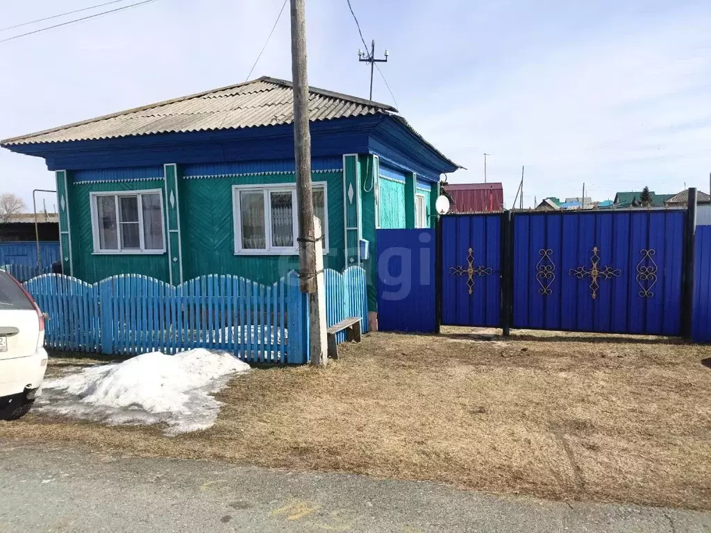 Дом в Тюменская область, Исетский муниципальный округ, с. ... - Фото 1