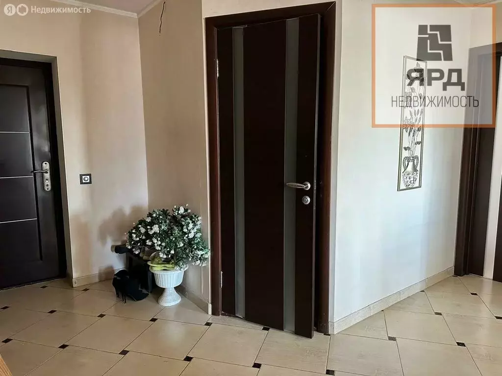 3-комнатная квартира: Ростов-на-Дону, Нахичевань, Ереванская улица, 37 ... - Фото 0