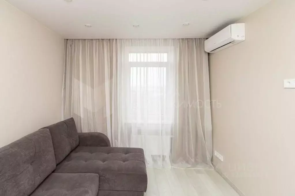 2-к кв. Тюменская область, Тюмень Харьковская ул., 74 (54.6 м) - Фото 1