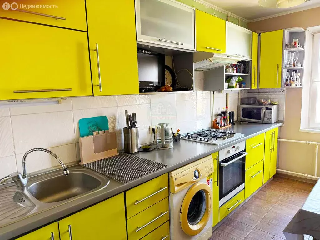 2-комнатная квартира: Севастополь, улица Генерала Мельника, 9 (62 м) - Фото 2