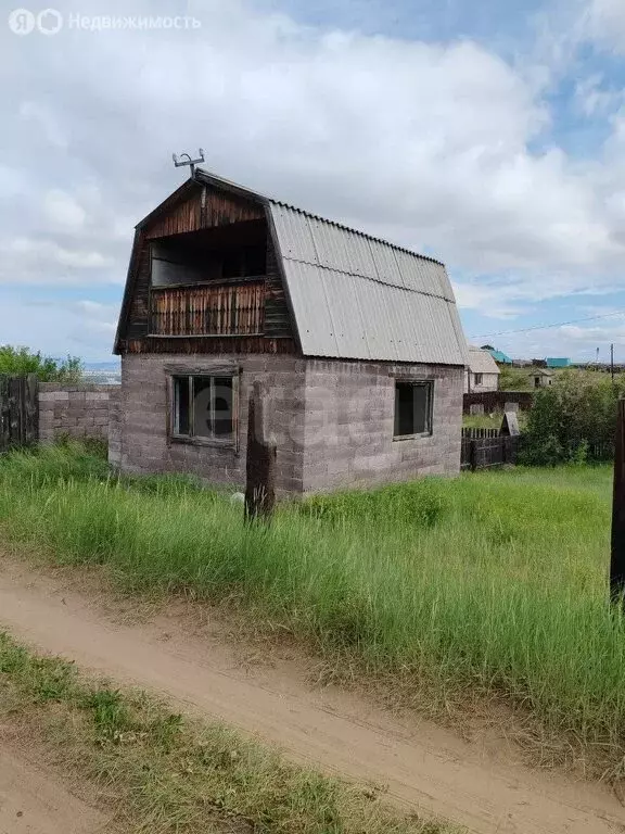 Дом в Тарбагатайский район, сельское поселение Саянтуйское, село ... - Фото 0
