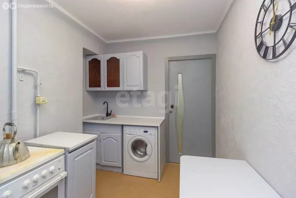 3-комнатная квартира: Омск, Волочаевская улица, 13Е (55.7 м) - Фото 2