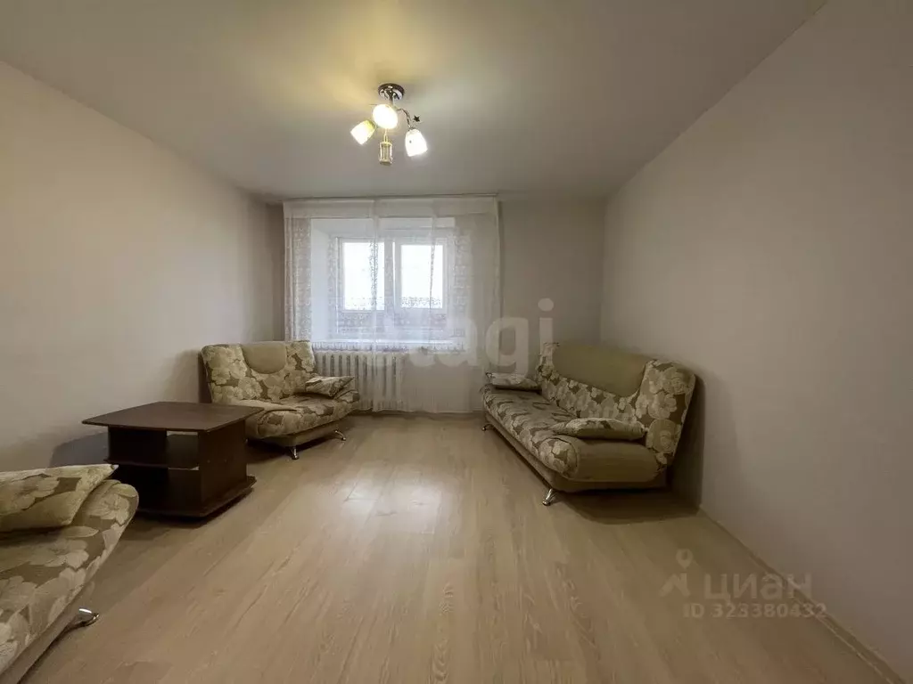 1-к кв. Удмуртия, Ижевск ул. 40 лет Победы, 122 (37.1 м) - Фото 1