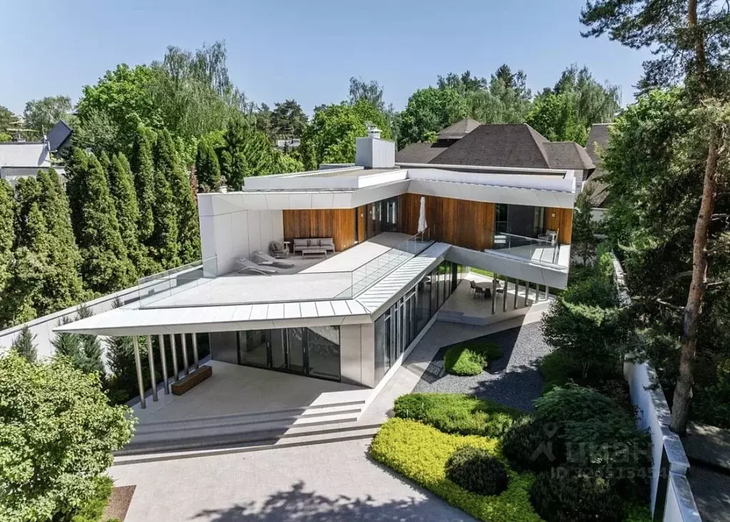 Дом в Московская область, Одинцовский городской округ, д. Жуковка  ... - Фото 1