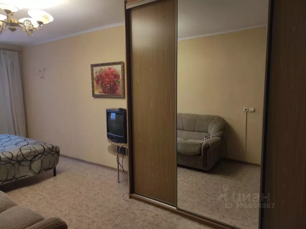 2-к кв. Свердловская область, Екатеринбург ул. Серова, 21 (52.0 м) - Фото 2