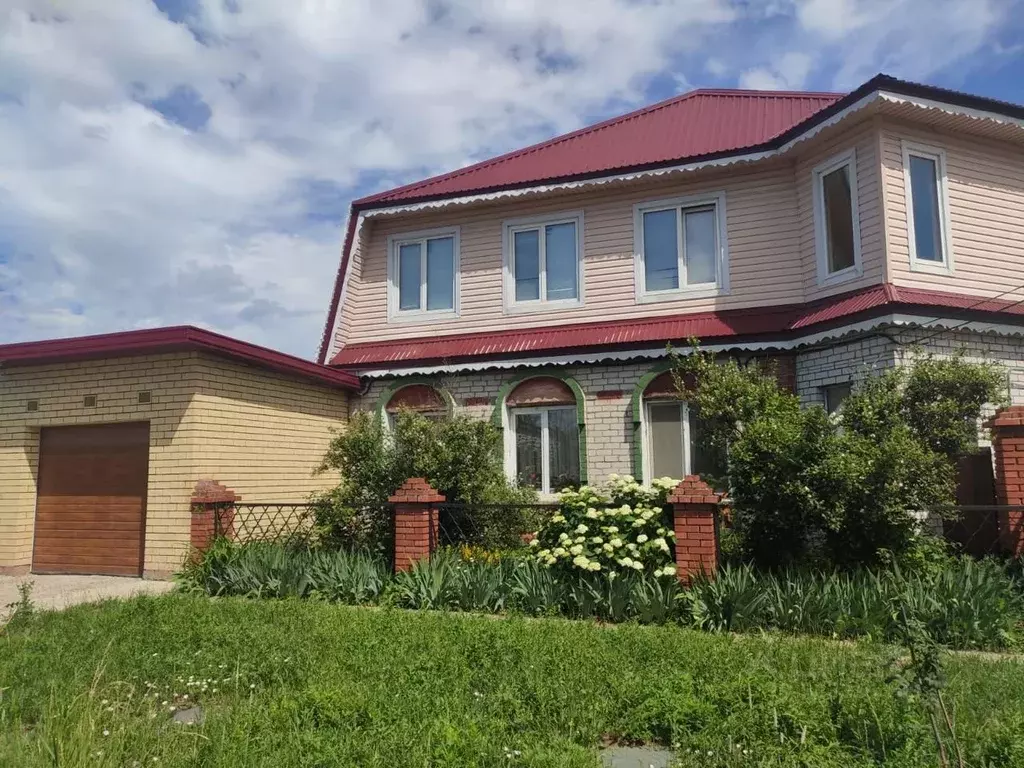 Коттедж в Татарстан, Казань Промышленная ул., 24 (220 м) - Фото 0