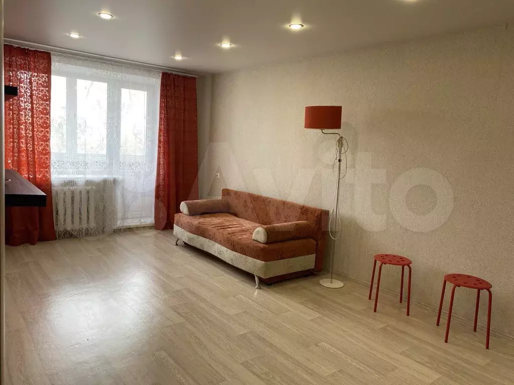 1-к. квартира, 32 м, 8/9 эт. - Фото 0