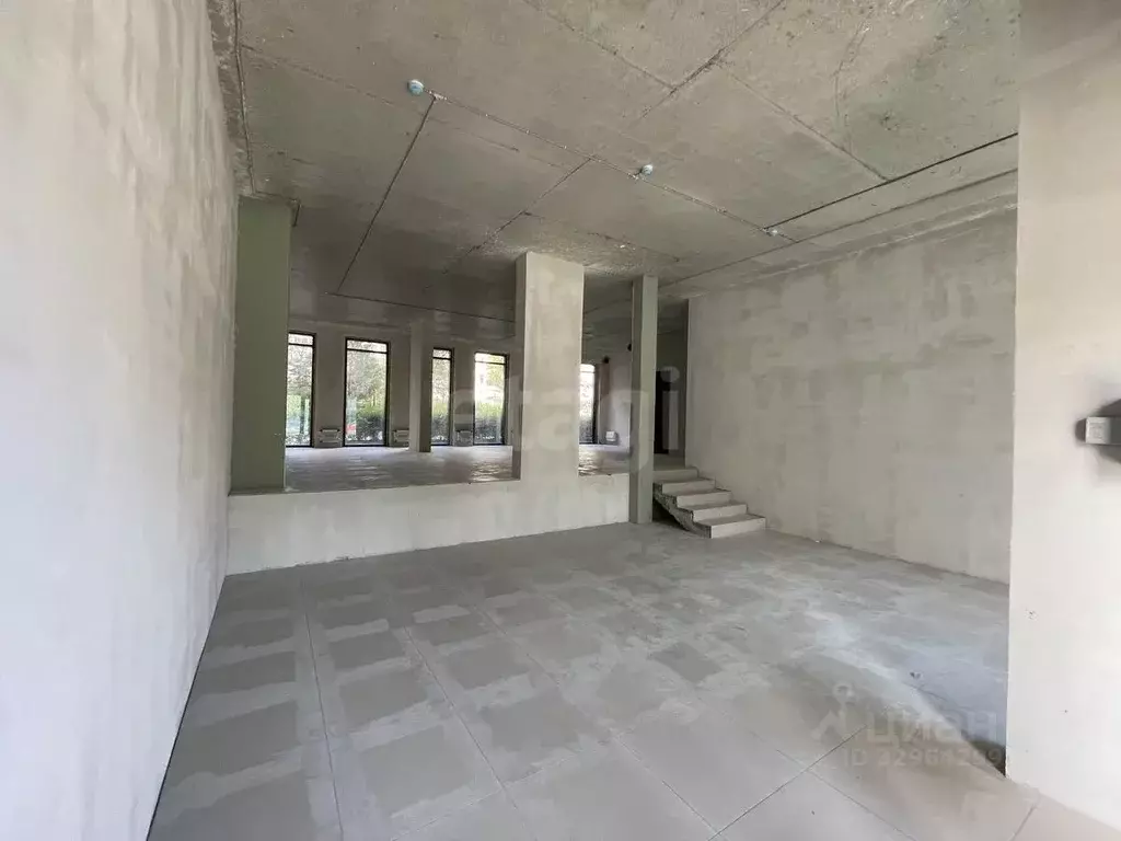 Помещение свободного назначения в Тюменская область, Тюмень ДОК мкр, ... - Фото 1