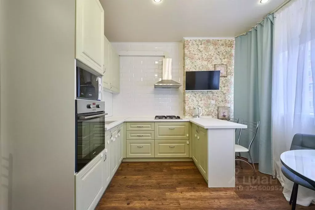 2-к кв. Адыгея, Тахтамукайский район, Яблоновский пгт Космическая ул., ... - Фото 1