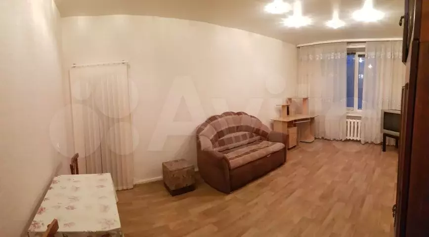 Доля в 4-к. квартире, 105,8 м, 2/5 эт. - Фото 1