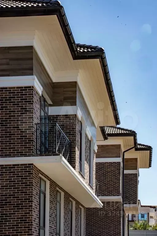 Таунхаус в Краснодарский край, Геленджик ул. Майи Осичевой, 4А (200 м) - Фото 1