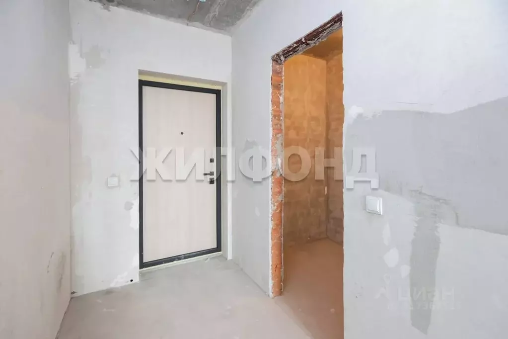 Студия Новосибирская область, Новосибирск ул. Аэропорт, 88 (27.4 м) - Фото 1