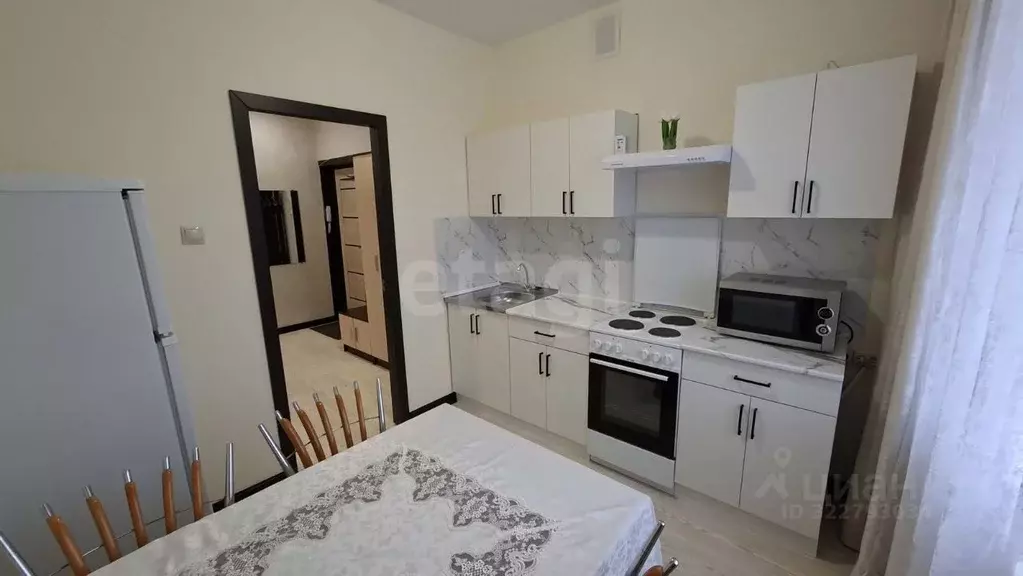 2-к кв. Ханты-Мансийский АО, Сургут просп. Ленина, 61 (52.9 м) - Фото 2