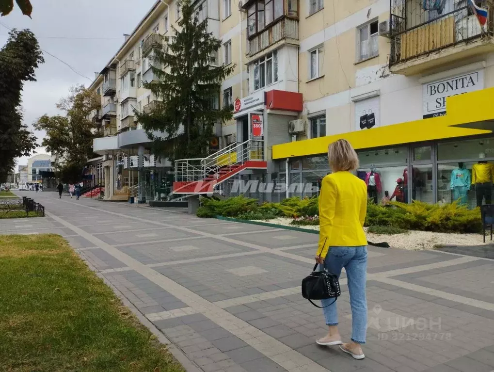 Торговая площадь в Крым, Симферополь просп. Кирова, 12 (650 м) - Фото 1